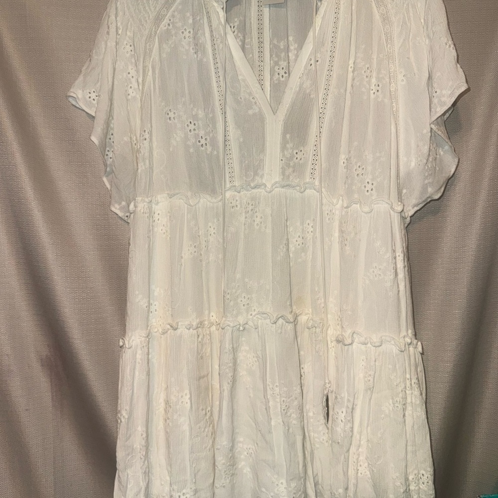 Vici Ivory Floral Lace Blouse